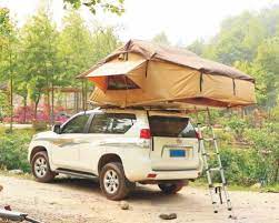 V8 land cruiser with rooftop tent 